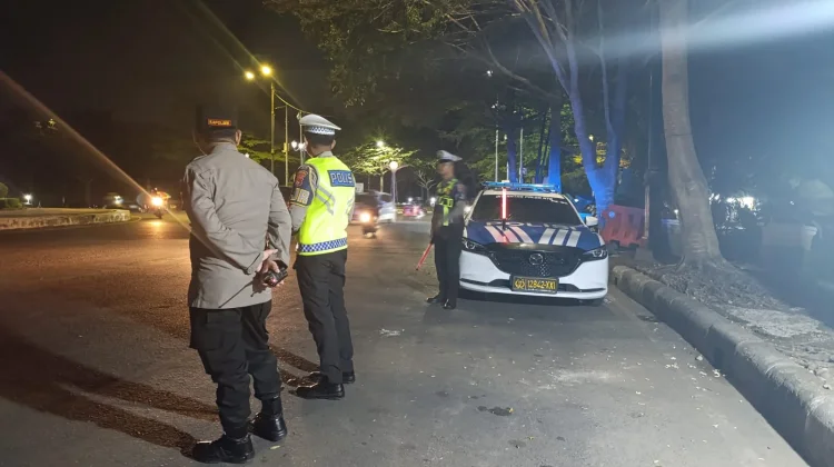 Malam Minggu Rawan Balap Liar, Kapolsek Ampenan Turun Patroli di Tugu Metro