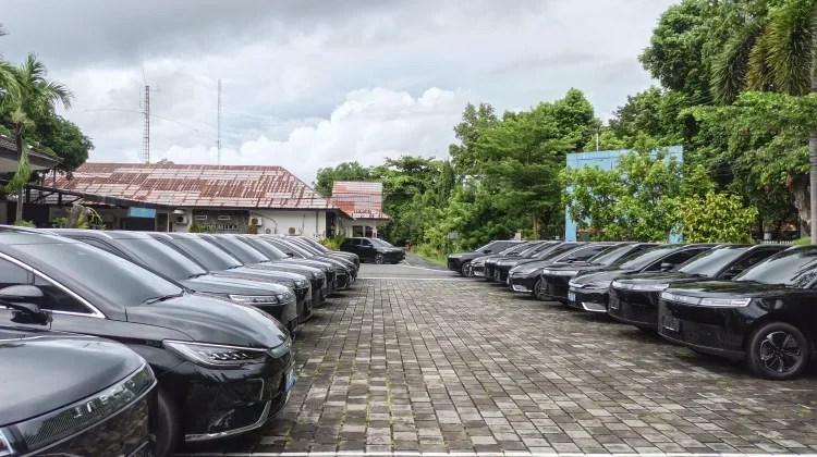 Pemprov NTB Minta Kemenhub Longgarkan Aturan Mobil Listrik Menyeberang Pulau