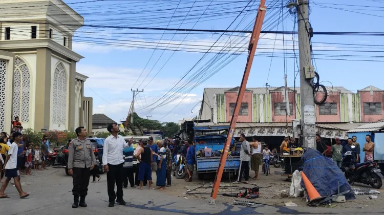 Petugas PLN Mitra Meninggal Dunia saat Perbaikan Jaringan di Pringgabaya
