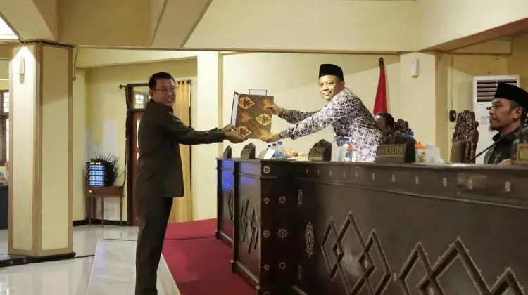DPRD Lombok Barat Bedah Pertanggungjawaban APBD Demi Transparansi Publik