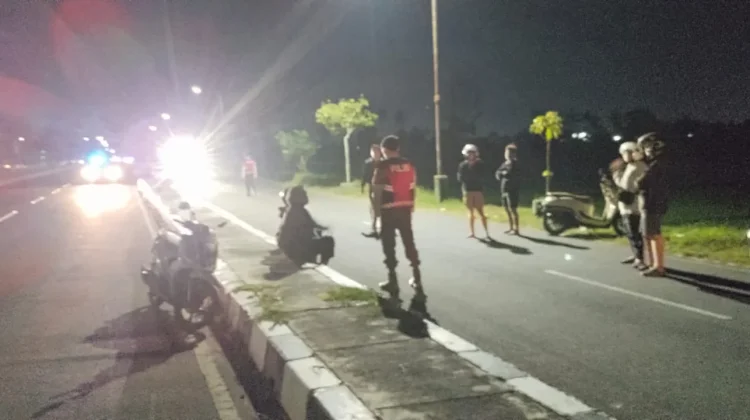 Resahkan Warga, Polisi Bergerak Cepat Bubarkan Balap Liar Jalur Bandara Lombok