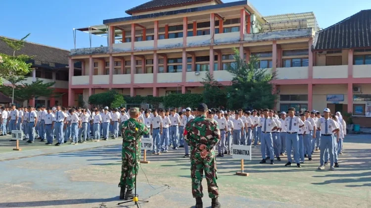 654 Siswa SMKN 3 Mataram Ikuti Pembekalan PKL 2026