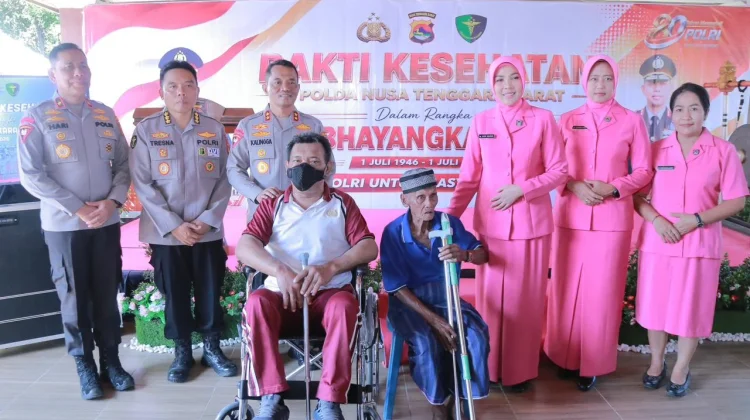 Polda NTB Gelar Bakti Sosial dan Bakti Kesehatan untuk Masyarakat