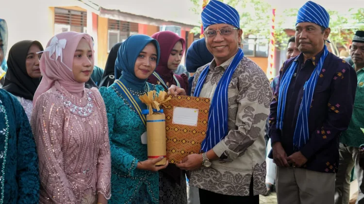 Wali Kota Bima Hadiri Gelar Karya dan Pelepasan Siswa Kelas IX SMPN 12
