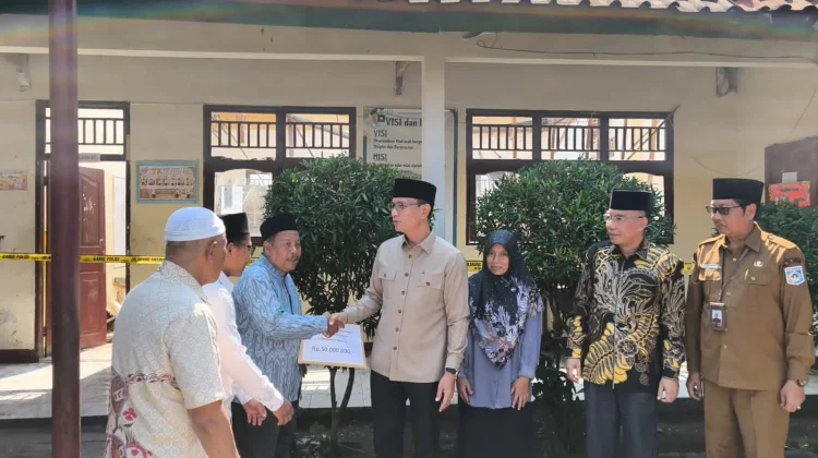 Ambruknya Ruang Kelas, Jadi Alarm Evaluasi Bangunan Sekolah