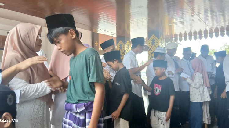 Rahman Rahim Day Hadirkan Kebahagiaan bagi Ribuan Anak Yatim di Lombok Tengah