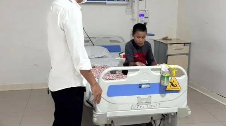 PDAM Loteng Pastikan Pemulihan Santri Korban Kebakaran Ponpes Berlanjut