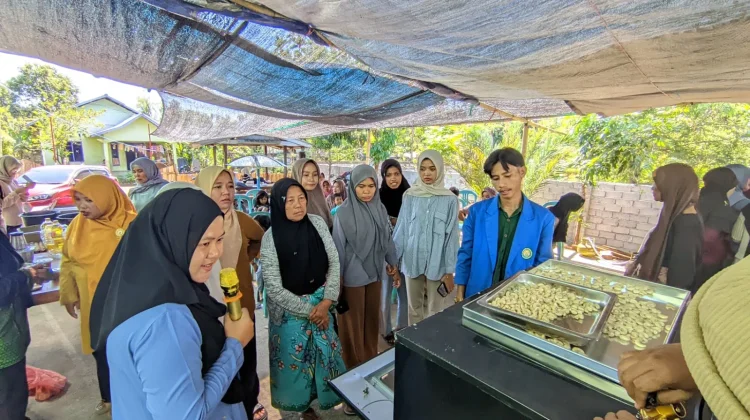 UGR Dampingi KWT Wana Lestari Kembangkan Olahan Jambu Mete