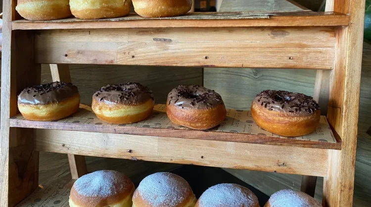 Usaha Donat Tak Pernah Redup, Peluang Bisnis Kuliner yang Terus Mengembang