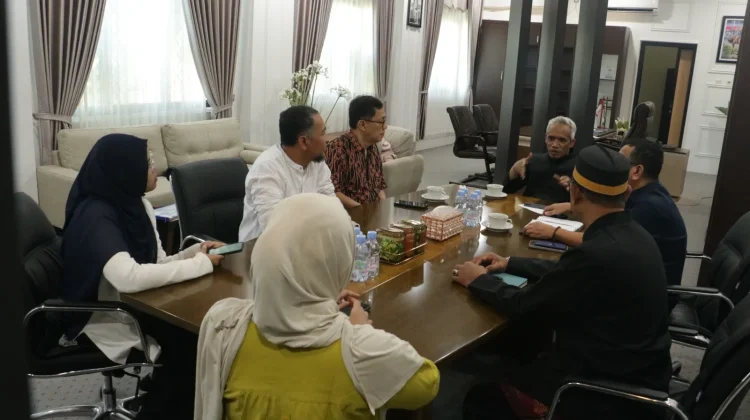 Sekda Sumbawa Barat: Pemartabatan Bahasa Indonesia Perkuat Peradaban Bangsa