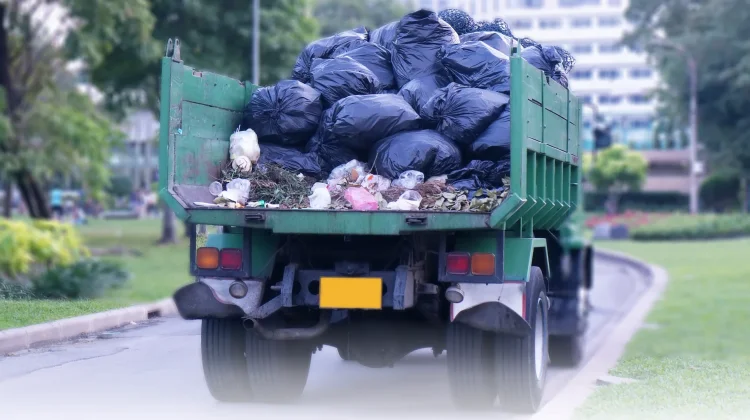 DLH KLU Andalkan Pendapatan Retribusi untuk Menjaga Layanan Persampahan