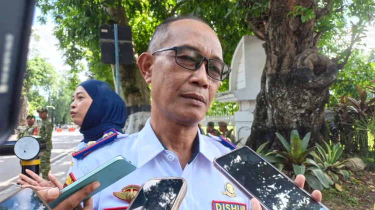Operasional Seaplane di Bendungan Batujai Mundur