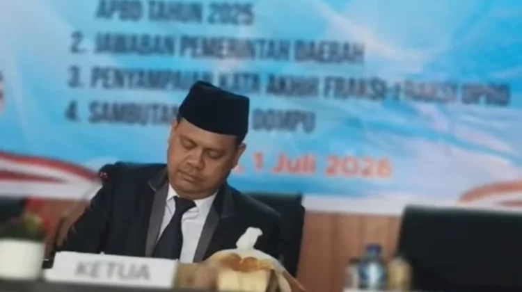 Ruang Sidang DPRD Dompu Dirusak Massa, Paripurna Dipindah ke Aula Dikpora