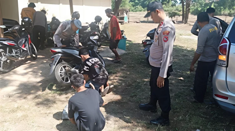 Polsek Soromandi Gencar Tertibkan Pengguna Knalpot Brong