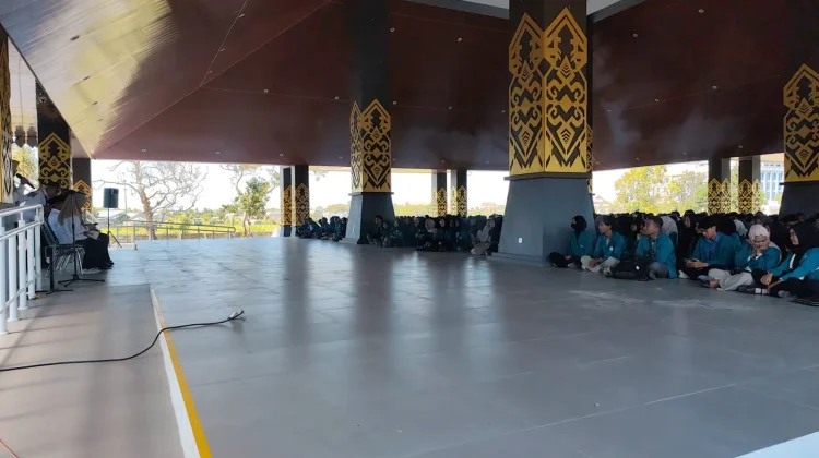 Pemkab Loteng Harap Mahasiswa KKN Aktif Bantu Program Desa