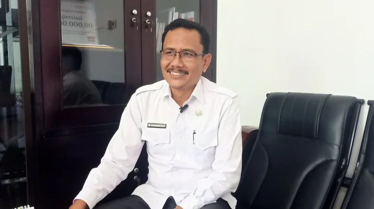 Fenomena Tahunan, Permintaan KK dan Adminduk di Lombok Barat Naik Drastis