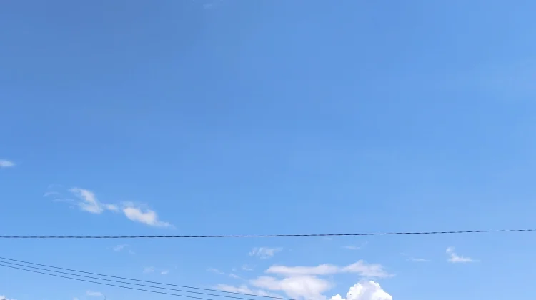 Kondisi Kecepatan Angin Maksimum 37 km/jam Disertai Suhu Udara 18 Derajat Celsius