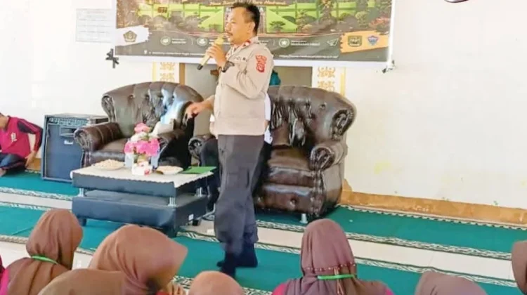 Polsek Sape Ajak Pelajar Jadi Pelopor Sekolah Bersih Narkoba