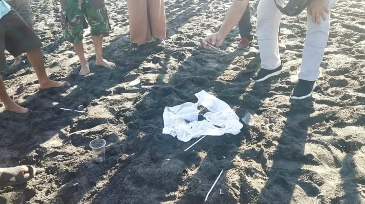 Heboh Diduga Orok Bayi di Pantai Selingkuh, Polisi: Ternyata Limbah Perut Ikan