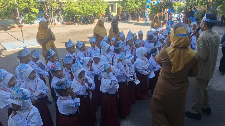 Antisipasi Bullying, Siswa SDN 16 Sumbawa Diajari Coding