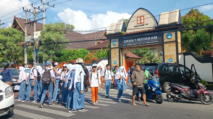 Hari Pertama Sekolah, Penyaluran MBG di NTB Belum Dimulai