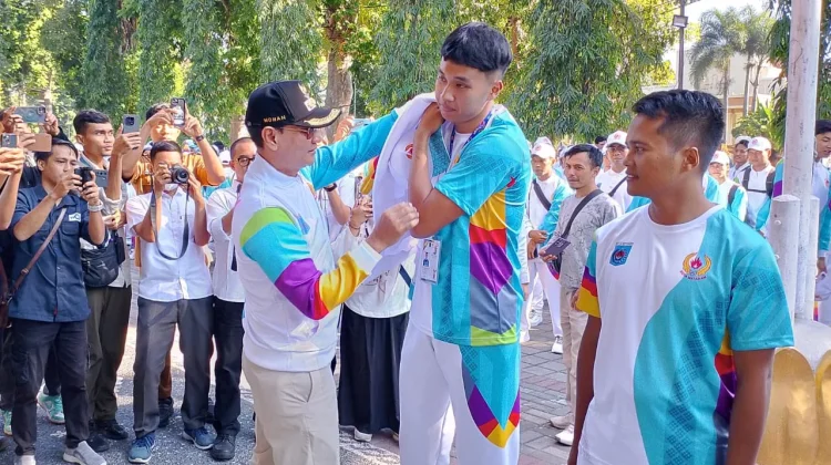 Lepas Ratusan Atlet Mataram, Firadz Tegaskan Target Juara Umum Porprov 2026