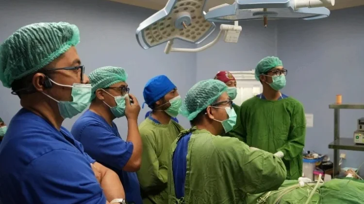 RSUD Soedjono Selong dan RS Unram Perkuat Layanan Operasi Laparoskopi