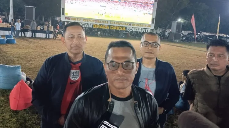 Kapolda NTB Nobar Piala Dunia Bersama Warga, Pererat Kedekatan dengan Komunitas