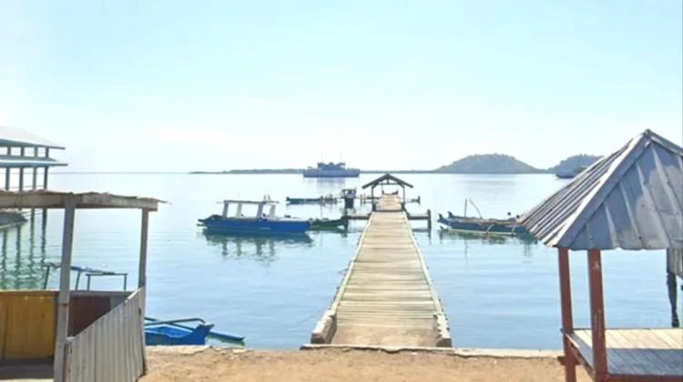 Boatman Kenawa Minta Fasilitas Wisata Dibenahi