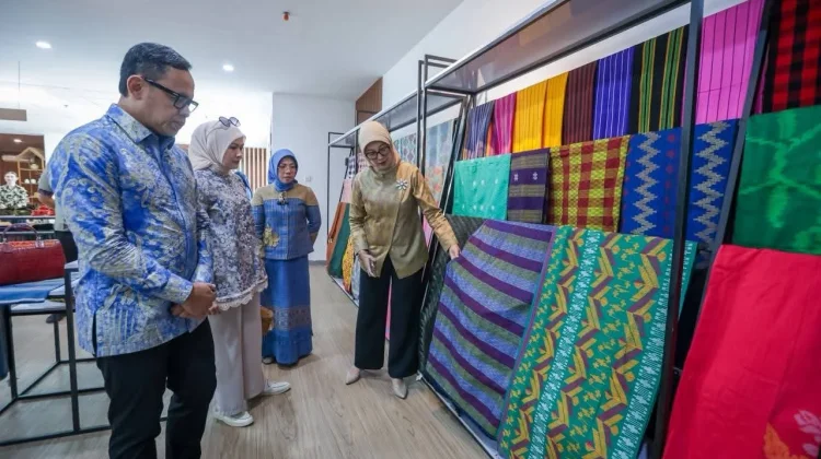 Wamendagri hingga Dekranas Puji Produk UMKM BALE KITA