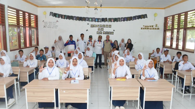 Ketemu Peserta MPLS, Bupati Bima Ajak Siswa Raih Prestasi