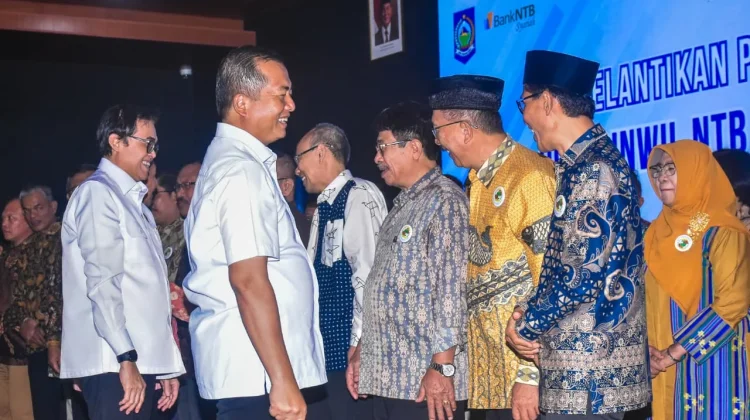 Gubernur Iqbal Titip Dua Tugas Besar kepada Pengurus Baru Dekopinwil NTB