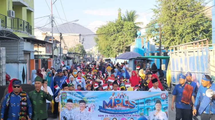 SDN 29 Tanjung Bangun Karakter Siswa Melalui Pawai Budaya