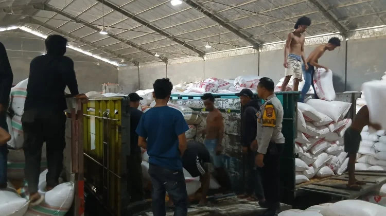 Polres Bima Kota Pastikan Distribusi Hasil Panen Jagung Berjalan Aman dan Lancar