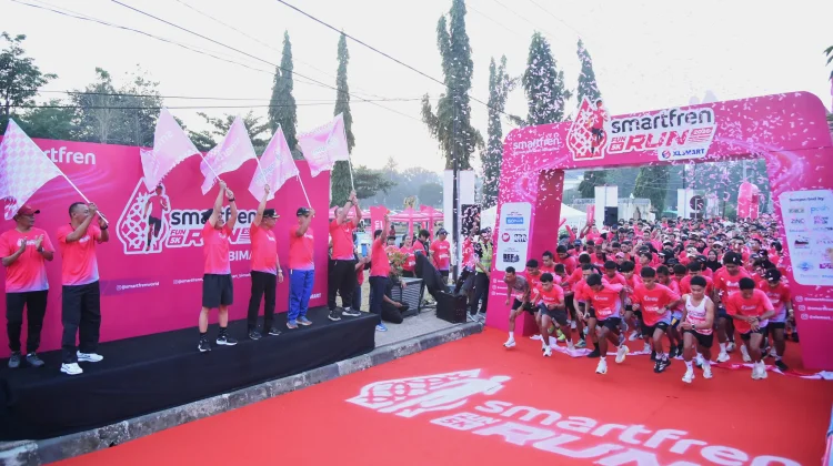 Smartfren Run Bima 2026 Dorong Gaya Hidup Sehat dan Penguatan Ekonomi Digital