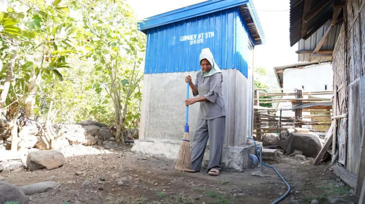 STM Bangun 614 Jamban, Dukung Hu'u Menuju Zero BABS