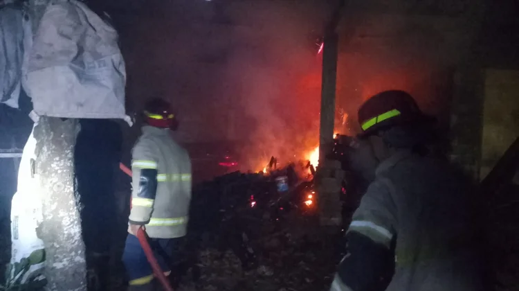 Kelalaian Pemilik Picu Kebakaran Dapur di Sukamulia Timur