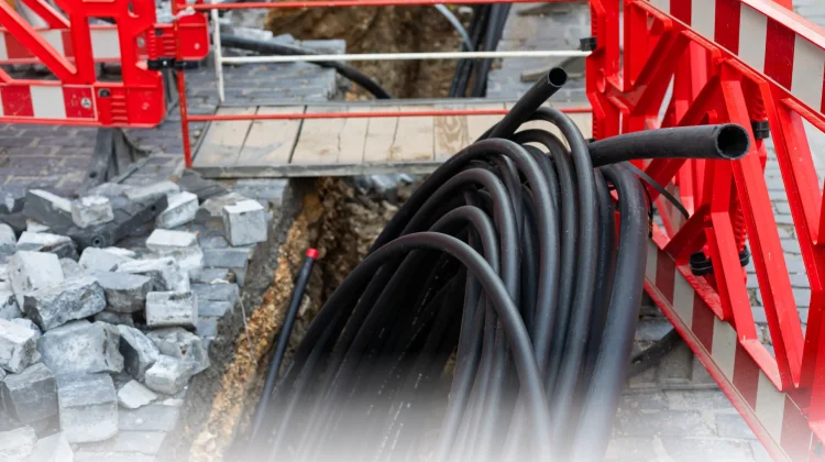 Kabel Telekomunikasi Akan Ditanam di Bawah Tanah, Ini Rencana Pemda KLU
