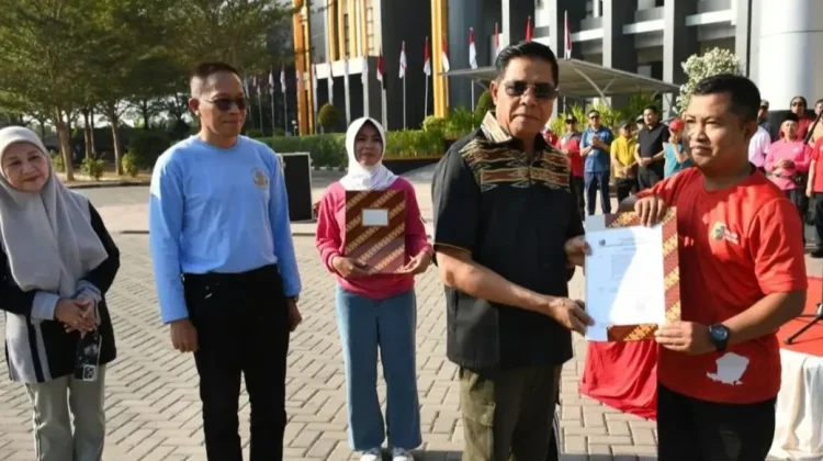 Lombok Timur Uji Coba Digitalisasi Bantuan Sosial Melalui Portal Perlinsos