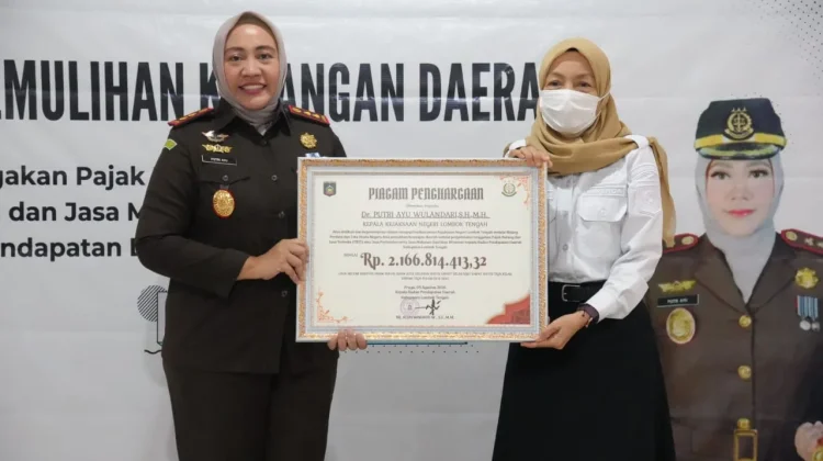 Kejari Lombok Tengah Bantu Pulihkan Rp2,16 Miliar Tunggakan Pajak Daerah
