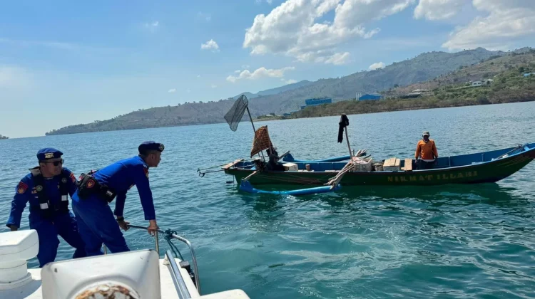 Satpolairud Polres Bima Intensifkan Patroli Teluk Bima, Nelayan Diimbau Waspada