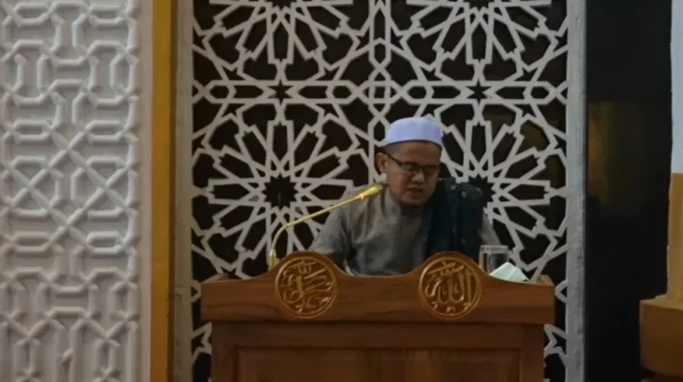 Kajian Subuh Islamic Center NTB Bahas Tafsir Surah Al-Fath Ayat 8–10