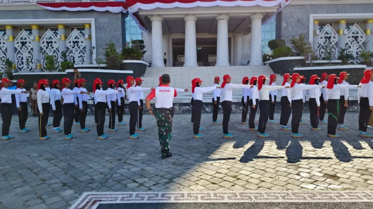 Jelang HUT RI, Paskibraka Lombok Tengah Digembleng Fisik dan Mental