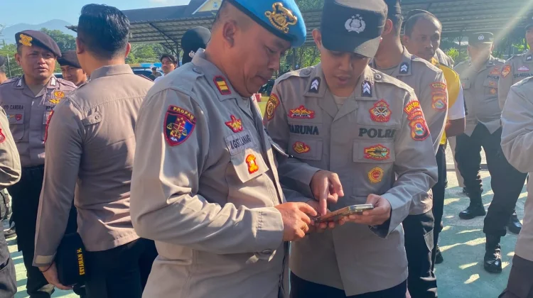 Cegah Personel Judol dan Pinjol, Propam Polres Bima Kota Periksa HP