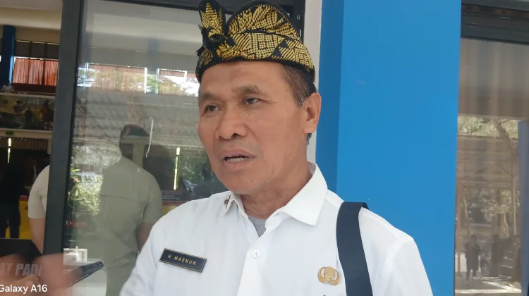 Penerima Bansos Loteng Berkurang, Ada yang Terdeteksi Judol hingga Punya Mobil