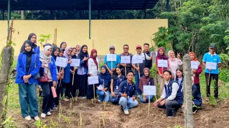 Universitas Bumigora Kembangkan Kebun Herbal dan Minuman Lokal di Desa Lantan