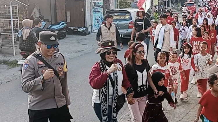 200 Warga Sigerongan Meriahkan HUT RI dengan Jalan Santai