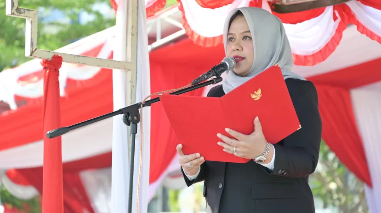 Ketua DPRD Bima Bacakan Proklamasi, Serukan Kemerdekaan Hadir di Desa