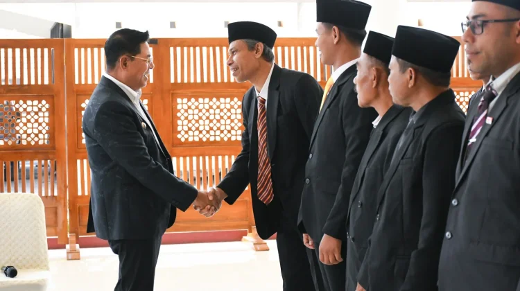61 Pj Kades Dilantik, Bupati Lombok Timur Tekankan Netralitas Pilkades