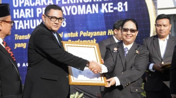 Pemkab Lombok Utara Borong Tiga Penghargaan Kementerian Hukum